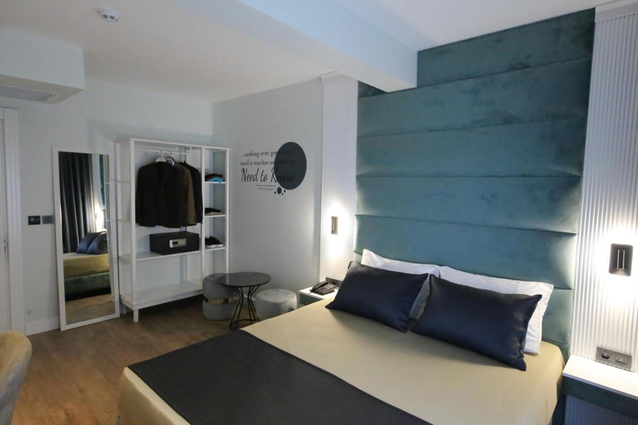 Axu Airport Hotel Arnavutkoy Extérieur photo A room at the hotel
