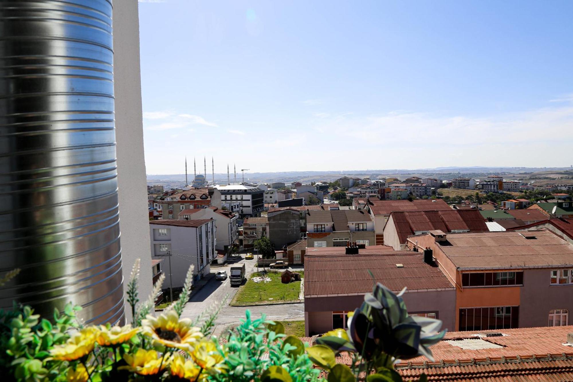 Axu Airport Hotel Arnavutkoy Extérieur photo View of the city